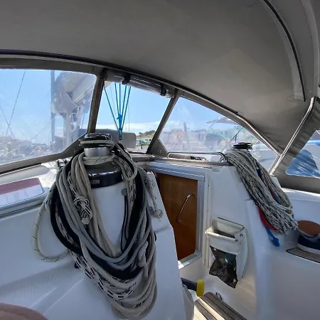Ботель In A Boat - Algarve *